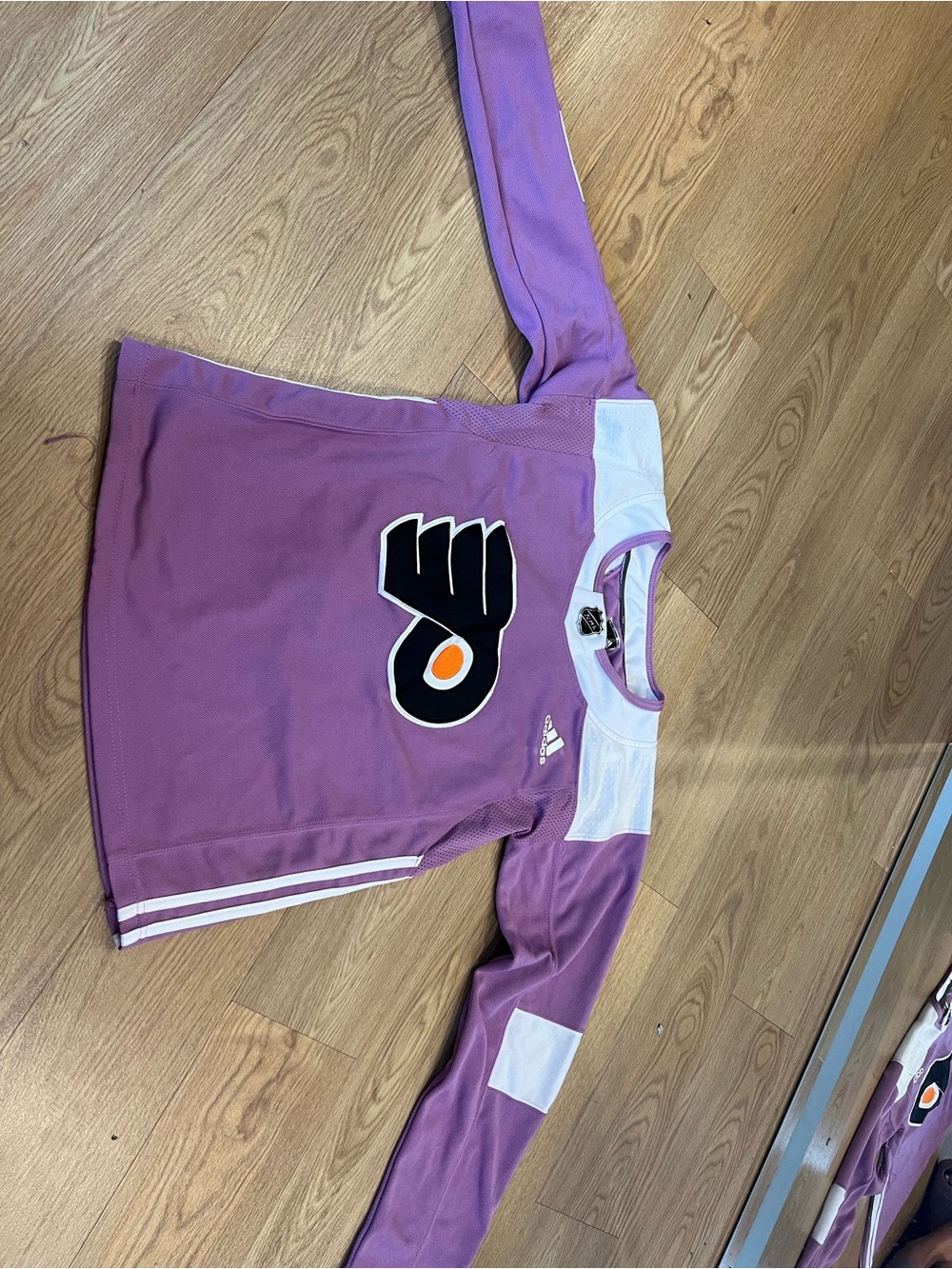 Adidas Woman’s ' Purple Philadelphia Flyers Long-Sleeve Hockey Top